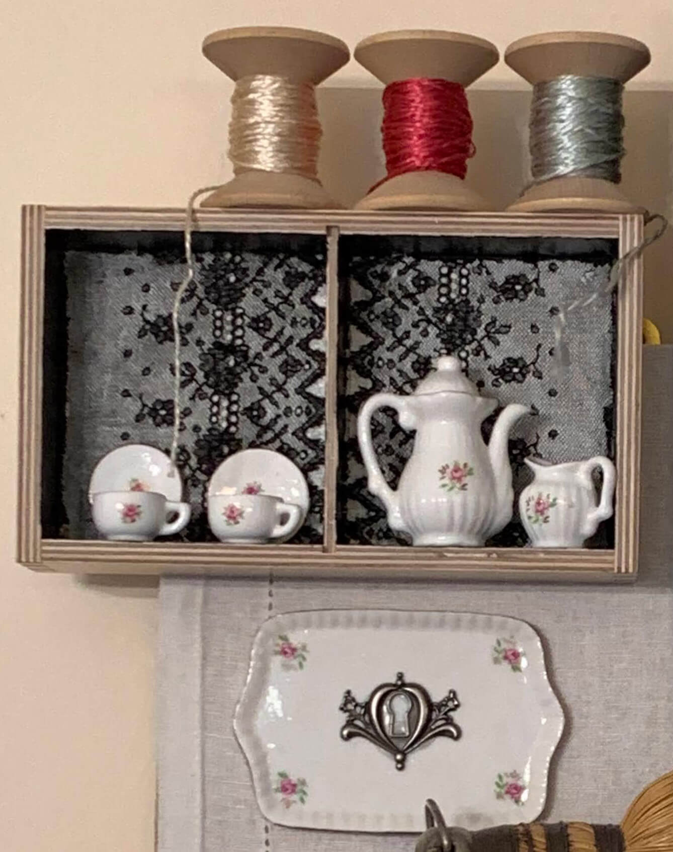 Tea and Roses - Image 3